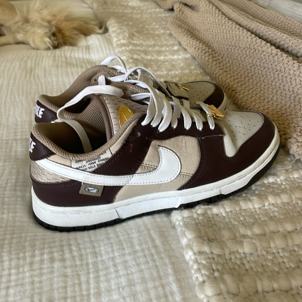Women’s dunk low light orewood brown size 6.5